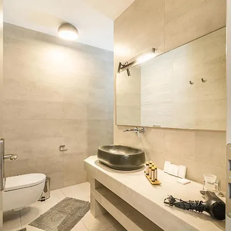 Caldera Stories Private Hotel