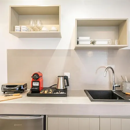 Caldera Stories Private