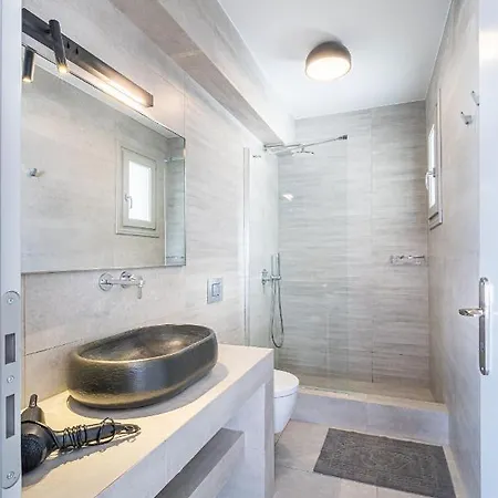 Caldera Stories Private Hotel *