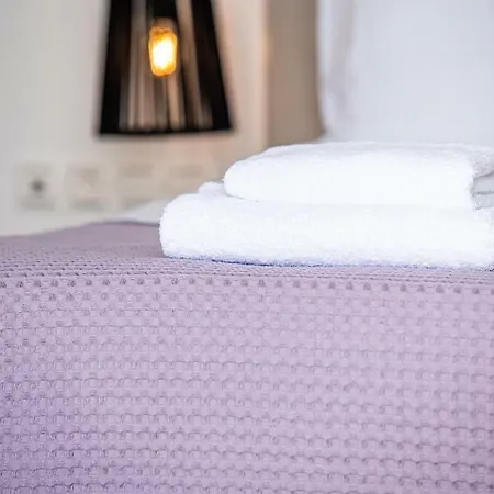 Caldera Stories Private Hotel *