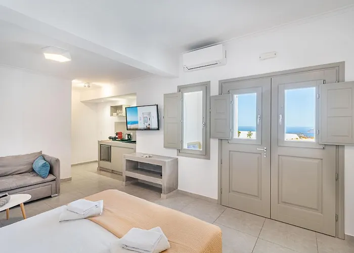 Caldera Stories Private Hotel