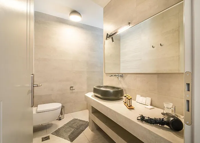 Caldera Stories Private Hotel