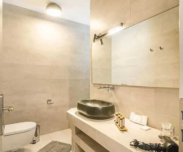 Caldera Stories Private Hotel