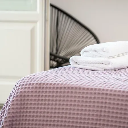 Caldera Stories Private Hotel